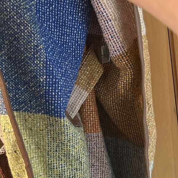 Nomad Morgan Carper Color Block Fringe Wool Cape Poncho Size Medium Large - Picture 8 of 15